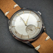 Lade das Bild in den Galerie-Viewer, Vintage Omega Armbanduhr 2605-15 Cal. 266 17 Jewels Handaufzug 1950s
