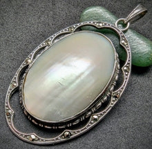 Lade das Bild in den Galerie-Viewer, Art Deco Jugendstil Anhänger Silber 800 Abalone Markasit
