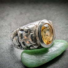 Lade das Bild in den Galerie-Viewer, Jugendstil Ring Silber 935 Citrin Handarbeit Satyr Pan Faun alt antik c. 1910 RG 64
