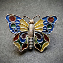 Lade das Bild in den Galerie-Viewer, Georg Adam Scheid GAS Jugendstil Schmetterling Brosche 800 Silber Fensteremaille alt antik c. 1900
