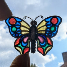 Lade das Bild in den Galerie-Viewer, Georg Adam Scheid GAS Jugendstil Schmetterling Brosche 800 Silber Fensteremaille alt antik c. 1900
