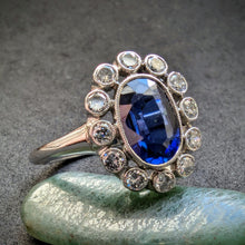 Lade das Bild in den Galerie-Viewer, Art Deco Ring 900 Platin 10% Iridium 1,6 Ct. blauer Saphir Diamant antik RG 60 S
