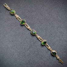 Lade das Bild in den Galerie-Viewer, Jugendstil Art Deco Designer Armband grüner Turmalin 16 Carat alt antik c. 1910
