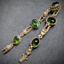 Lade das Bild in den Galerie-Viewer, Jugendstil Art Deco Designer Armband grüner Turmalin 16 Carat alt antik c. 1910
