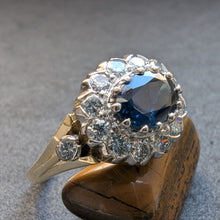 Lade das Bild in den Galerie-Viewer, Art Deco Entourage Ring 585 Gold blauer Saphir 1 Ct Diamant 0,53 Ct RG 54/55 S
