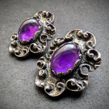 Load image into Gallery viewer, Vintage Tracht Ohrringe Ohrclips 835 Silber Amethyst BAS alt Handarbeit S
