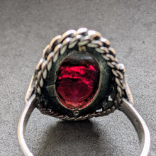 Lade das Bild in den Galerie-Viewer, Vintage Tracht Ring 835 Silber facettierter XL Granat alt RG 62 S
