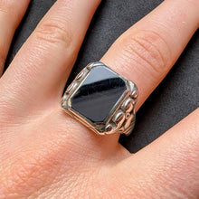 Load image into Gallery viewer, Jugendstil Designer Ring 800 Silber Onyx Herrenring alt antik c. 1920 RG 65 S
