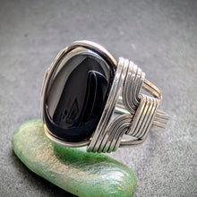 Load image into Gallery viewer, Vintage Designer Ring Silber Onyx Silberschmiedearbeit Herrenring RG 72 S
