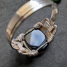 Load image into Gallery viewer, Vintage Designer Ring Silber Onyx Silberschmiedearbeit Herrenring RG 72 S
